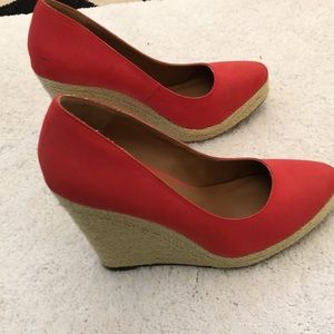 Beautiful orange wedge pumps